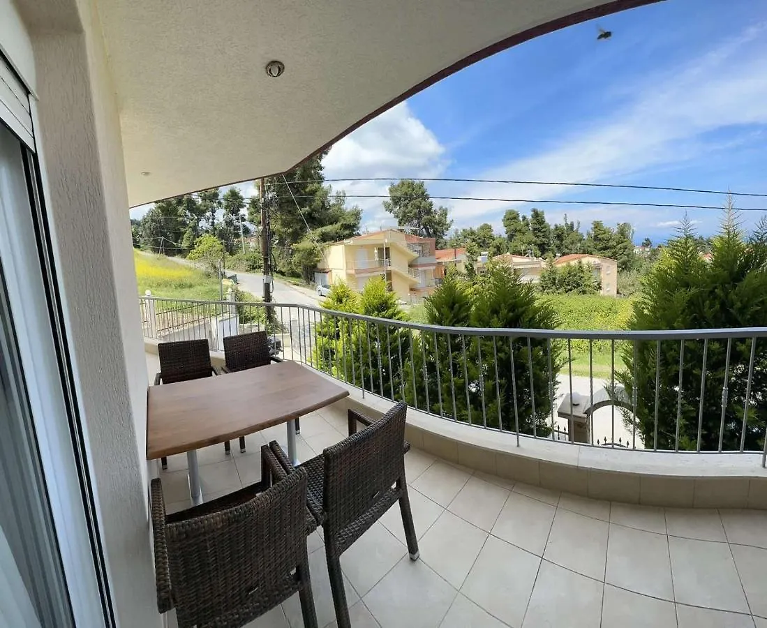 Kriopigi Apartments 2 0*,  اليونان